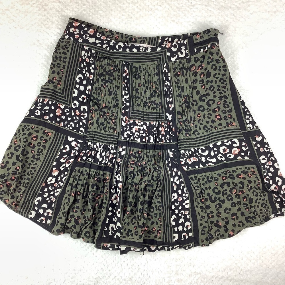 ESQUALO ANIMAL PRINT PLEATED CREPE SKIRT - Picture 2 of 6